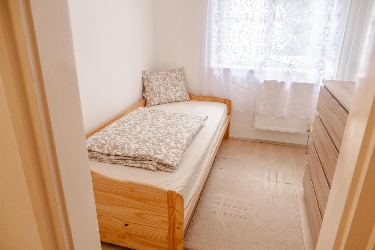 Kiraly40 * Pécs